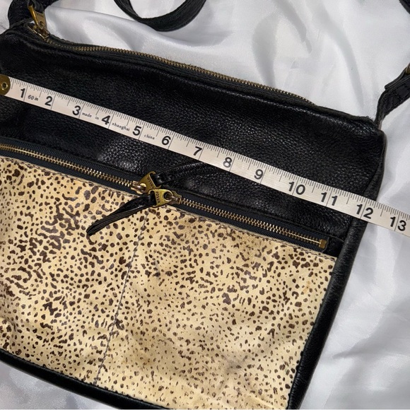 Fossil Leather Cowhide‎ Black Tan Crossbody Women's Bag Purse Animal Print - Picture 12 of 13